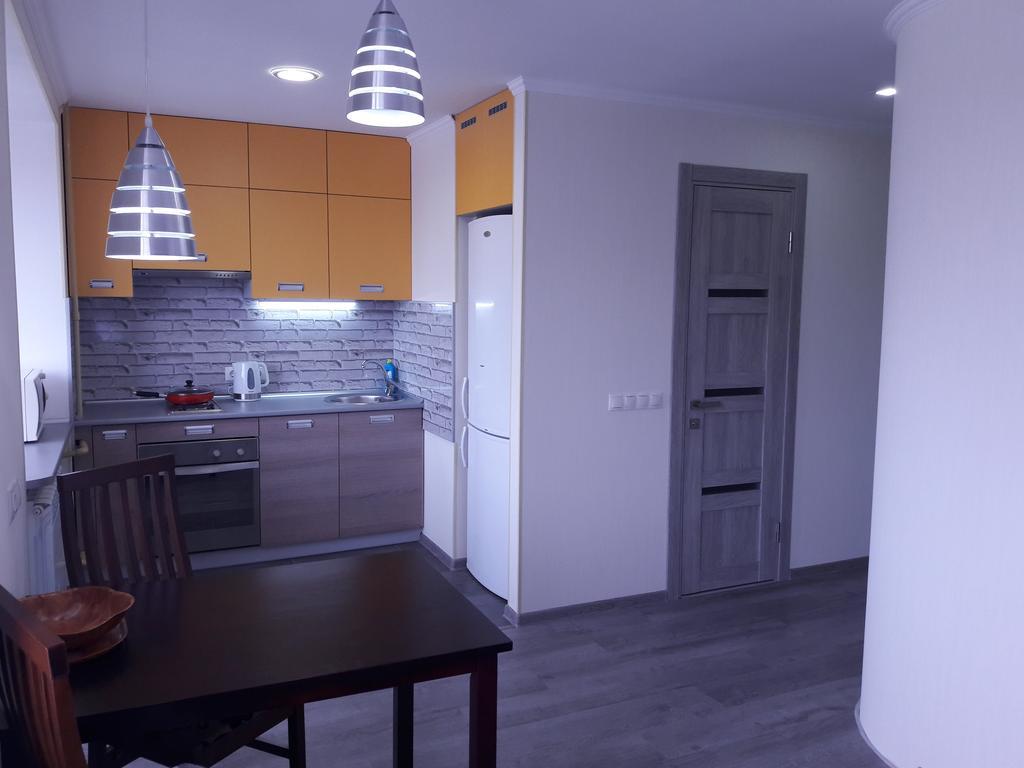 Apartmens Near Metalist Apartament Charków Zewnętrze zdjęcie