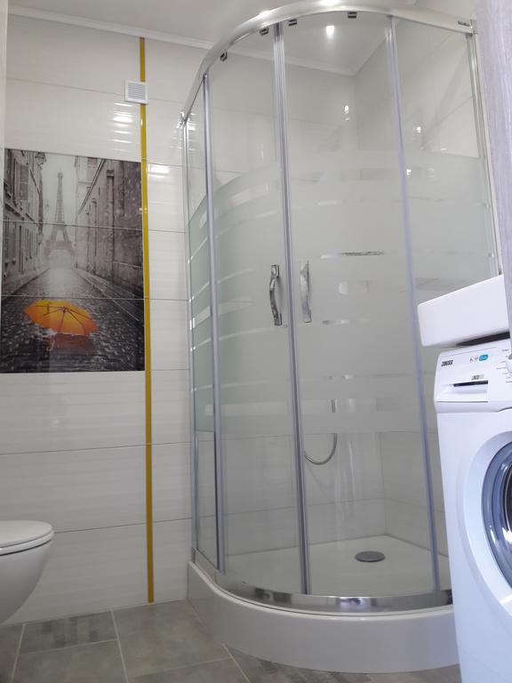 Apartmens Near Metalist Apartament Charków Zewnętrze zdjęcie